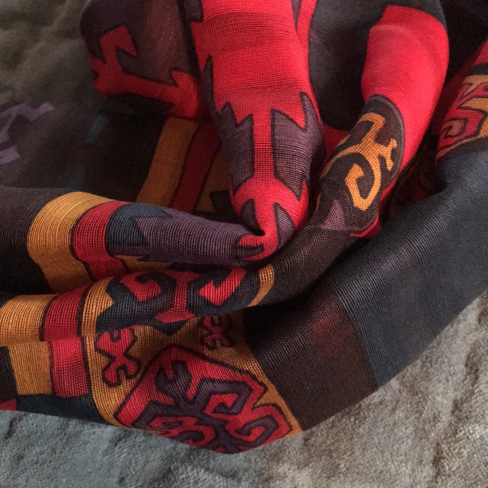 Scarf - Picture 4 of 4